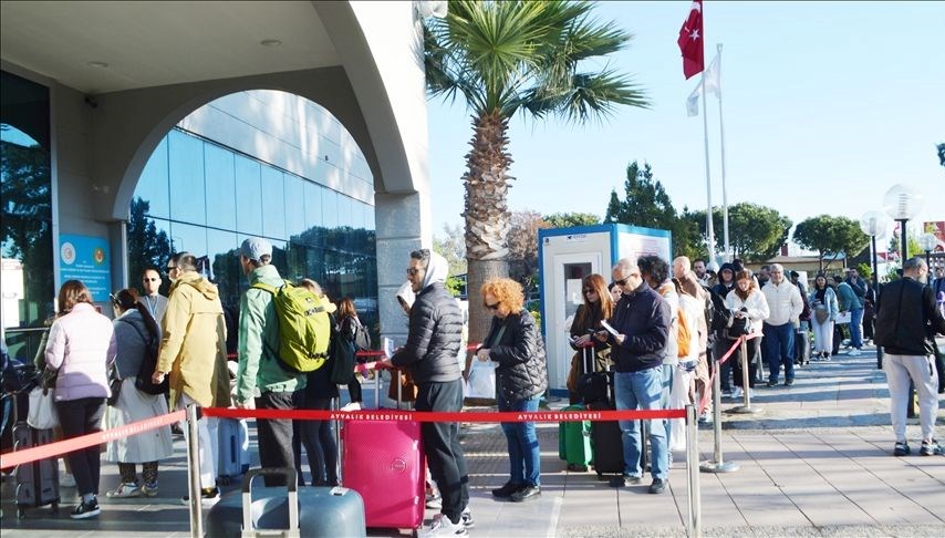 Komşu, Türk turisti sevdi: Kapıda vize uzayacak mı?